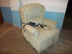 A SHERBOURNE RISER RECLINER CHAIR