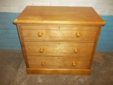A MODERN OAK THREE DRAWER CHEST