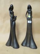 A PAIR OF LARGE MODERN LEONARDO COLLECTION LADY FIGURES, H 45.5 CM