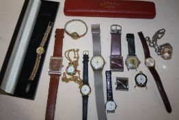 A BOX OF ASSORTED WRISTWATCHES TO INCLUDE A VINTAGE POLJOT EXAMPLE