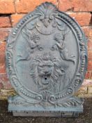 A MODERN HEAVY CAST METAL FOUNTAIN BACK / WALL PLATE - APPROX H 76 .5 cm