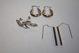 THREE PAIRS OF STERLING SILVER EARRINGS - APPROX WEIGHT 8.1G