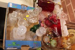 TWO TRAYS OF ASSORTED GLASSWARE TO INCLUDE BOXED WHITEFRIARS SUNDAE GLASSES, STUDIO GLASS