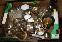 A BOX OF SILVER PLATED METALWARE ETC