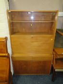 A RETRO DRINKS / DISPLAY CABINET H-153 W-92 CM
