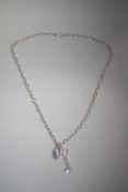 A STERLING SILVER LOCK AND KEY PENDANTS ON CHAIN - APPROX WEIGHT 11.5G