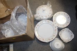 A BOX OF NORITAKE 'CONTEMPORARY FOREVER' CHINA