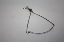 A STERLING SILVER BRACELET - APPROX WEIGHT 4.4G