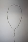 A STERLING SILVER LADIES NECKLACE APPROX WEIGHT - 5.5G