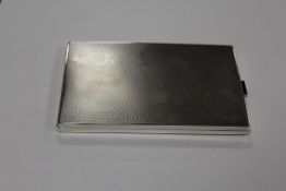 A VINTAGE SILVER CIGARETTE CASE STAMPED 935 - WIDTH 12CM