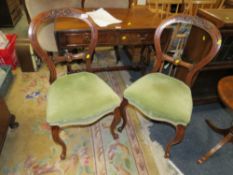 A PAIR OF VICTORIAN MAHOGANY DINING CHAIRS