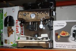 A SELECTION OF HOUSEHOLD GOODS TO INCLUDE BREVILLE COFFEE MACHINE, FRYER, TOASTER ETC A/F
