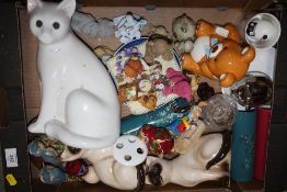 TWO TRAYS OF CERAMIC FIGURES