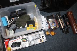 A BOX OF CAMERA EQUIPMENT TO INCLUDE LEATHER CASED MINOLTA LENSES, SMALL TRIPOD, PROJECTOR SCREEN