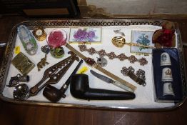 A TWIN HANDLED TRAY OF COLLECTABLES TO INCLUDE A MICRO MOSAIC BRACELET, VINTAGE PIPE ETC.