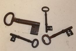 FOUR VINTAGE KEYS