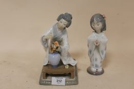 A LLADRO FIGURE OF A GEISHA ARRANGING FLOWERS A/F, TOGETHER WITH A LLADRO FIGURE OF A YOUNG GEISHA