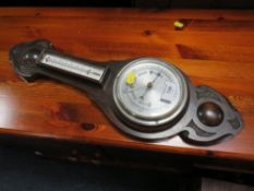 A SMALL VINTAGE OAK BAROMETER H-56 CM A/F