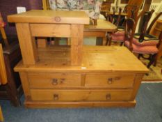 A LARGE COLONIAL PINE COFFEE TABLE WITH DRAWERS W-122 CM AND A LAMP TABLE