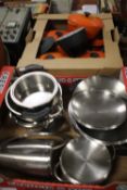 A TRAY OF LE CREUSET SAUCEPANS TOGETHER WITH A TRAY OF STAINLESS STEEL SAUCEPANS