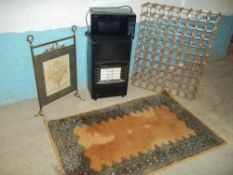 FIVE ITEMS - A BRASS FIRE SCREEN, A CALOR GAS FIRE, A MICROWAVE, A WINE RACK AND A RUG (5)