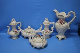 FIVE PIECES OF CAPO DE MONTE