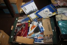 A TRAY OF TOOLS AND ACCESSORIES (TRAY NOT INCLUDED)