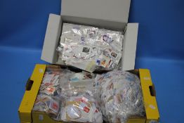 A QUANTITY OF KILOWARE STAMPS