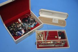 A QUANTITY OF COSTUME JEWELLERY TOGETHER WITH A LOTUS SIMULATED PEARL NECKLACE