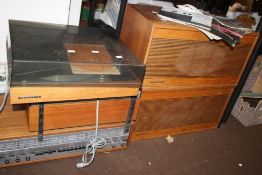 A TANDBERG THORENS, HI-FI WITH TURNTABLE, REEL TO REEL TAPE DECK AND SPEAKERS