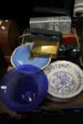A TRAY OF SUNDRIES AND CERAMICS TO INCLUDE A CASED SET OF BOULES