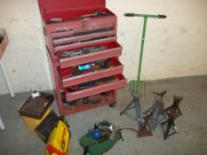 A STACKING MOBILE DRAWER TOOLBOX AND TOOLS