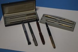 A COLLECTION OF PENS TO INCLUDE PARKER