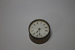 A SMALL 19TH CENTURY DRUM CARRIAGE CLOCK WITH LEVER ESCAPEMENT WINDOW AND WHITE ENAMEL DIAL, D 6 CM