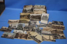 A QUANTITY OF VINTAGE POSTCARDS MAINLY TOPOGRAPHICAL