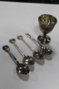 FOUR HALLMARKED SILVER TEASPOONS, TOGETHER WITH A HALLMARKED SILVER EGG CUP APPROX WEIGHT -76G