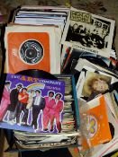 A TRAY OF 7| SINGLE RECORDS