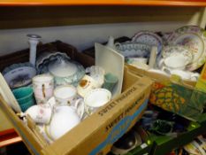 TWO TRAYS OF ASSORTED CERAMICS TO INCLUDE SALISBURY CHINA, WEDGWOOD, ANTIQUE JELLY MOULD ETC.
