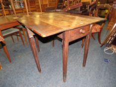 AN ANTIQUE PEMBROKE TABLE WITH SINGLE DRAWER - A/F - STRUCTURALLY VERY LOOSE