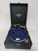 A VINTAGE COLUMBIA WIND UP GRAMOPHONE