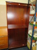 A MODERN MAHOGANY OPEN BOOKCASE H-196 W-92 CM WITH TWO MODERN OCCASIONAL TABLES (3)