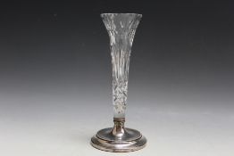 A HALLMARKED SILVER AND CUT GLASS SPECIMEN VASE - BIRMINGHAM 1992, having a filled base, H 21 cm