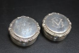 A PAIR OF HALLMARKED SILVER MONOGRAMMED PILL BOXES BY ADIE BROS - BIRMINGHAM 1926, retailed by