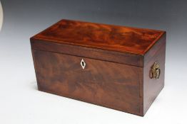 A LARGE OAK GEORGIAN STYLE CADDY, W0.5 cm