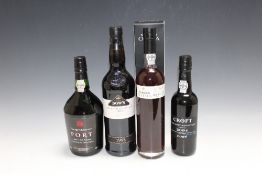 4 BOTTLES OF PORT CONSISTING OF 1 BOXED 50CL BOTTLE OF WARRE'S OTIMA 10 YEAR OLD TAWNY, 1 bottle
