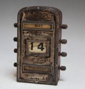 A HALLMARKED SILVER PERPETUAL DESK CALENDAR - BIRMINGHAM 1907, s/d, H 12 cmCondition Report:glass