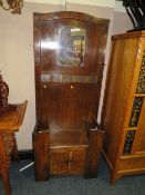 A VINTAGE OAK MIRRORED HALL STAND H-182 W-76 CM