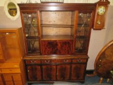 A REPRODUCTION MAHOGANY GLAZED BOOKCASE W-154 CM