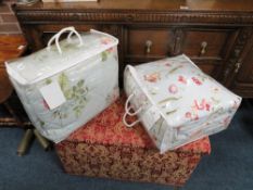 A PAIR OF SANDERSON - ENGLISH ROSE THROW OVERS 220 X 200 CM