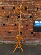 A MODERN BENTWOOD HAT/COAT STAND H-196 CM